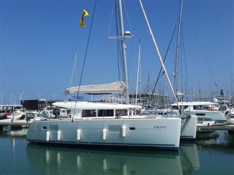 Dia de Xàrter, catamarà a vela, capacitat per a 12 pax - Cataexperience