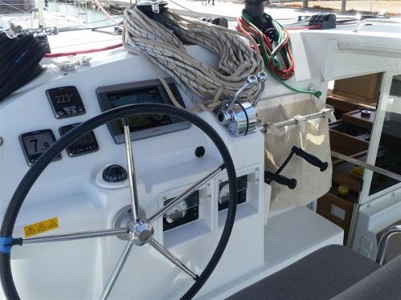 Dia de Xàrter, catamarà a vela, capacitat per a 12 pax - Cataexperience