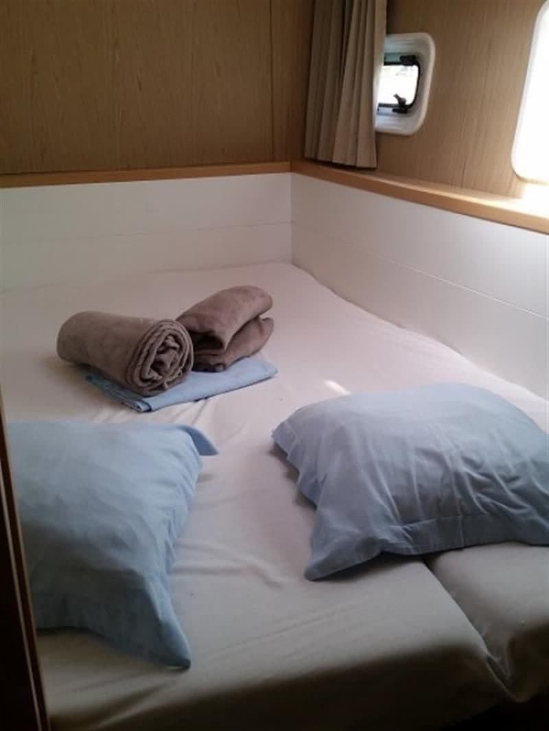 Dia de Xàrter, catamarà a vela, capacitat per a 12 pax - Cataexperience