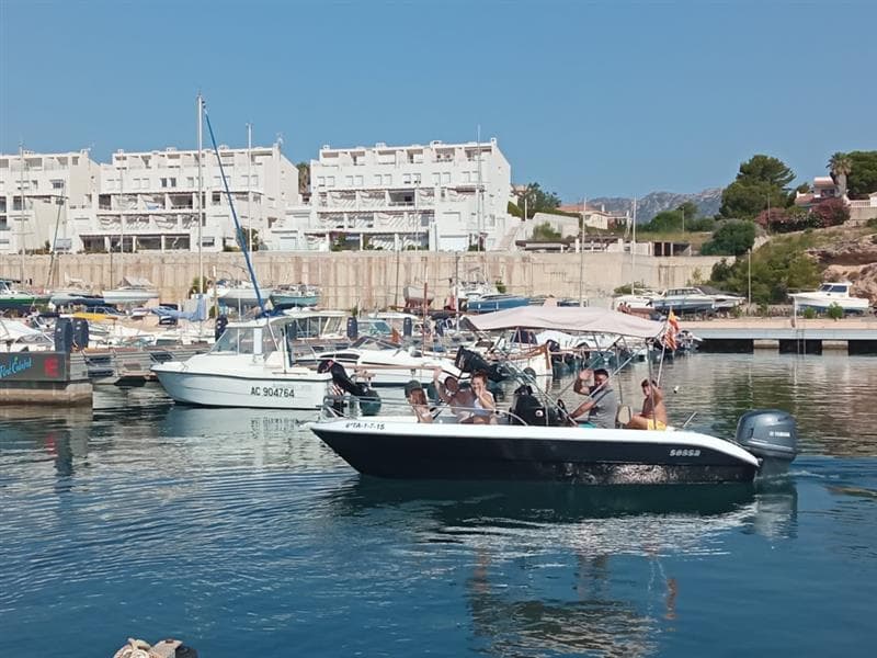Alquiler embarcación con titulación - Enjoy Calafat